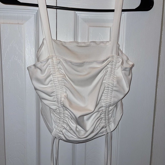 Drawstring cami crop top - Picture 2 of 3